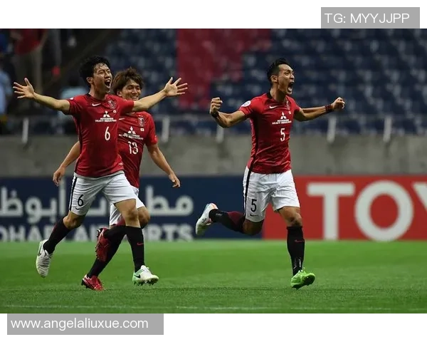 浦合红钻与上海的激烈对决揭示了足球战术与团队精神的完美结合