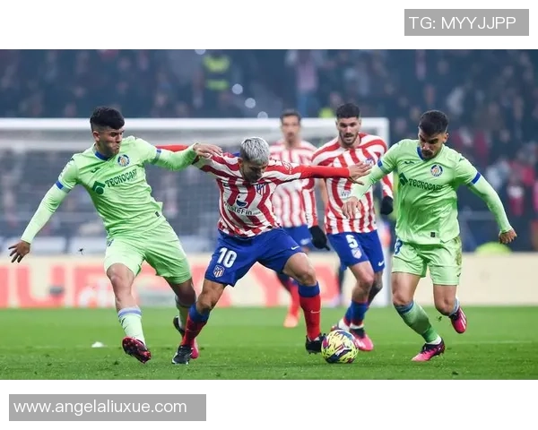 瓦伦西亚主场迎战莱万特双方争夺西甲宝贵积分之战